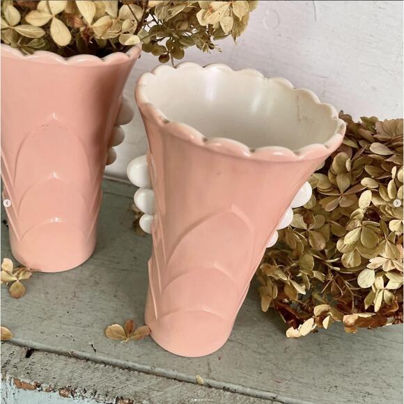 Vintage Anchor Hocking Fire King Vitrock Pink White Tulip Glass Vase CHOICE ONE - Picture 2 of 7